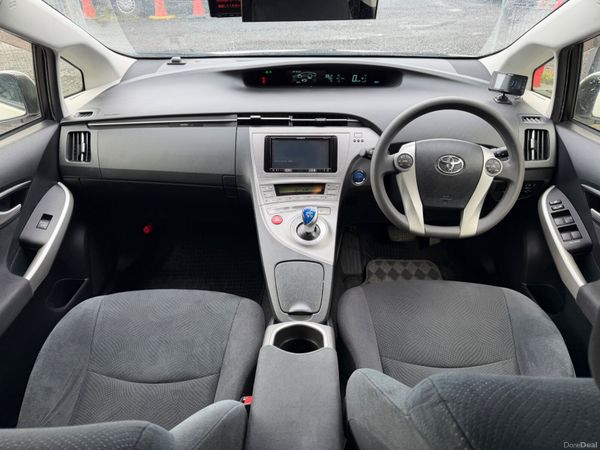 TOYOTA PRIUS HYBRID AUTOMATIC 389141063