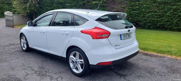 Ford Focus 2017 389196649