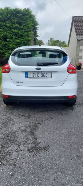 Ford Focus 2017 389196637