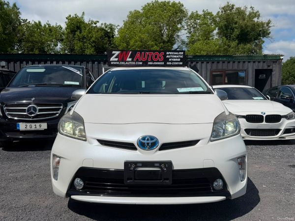 14 TOYOTA PRIUS HYBRID LEATHER 389112007