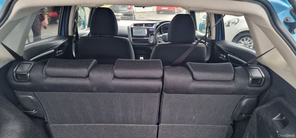 Honda Fit Hybrid Automatic 389245091