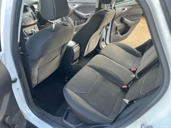 Ford Focus zetec auto new Nct 389264425