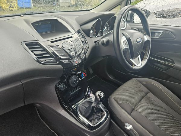 Ford Fiesta 2017 1.2 titanium 389285299