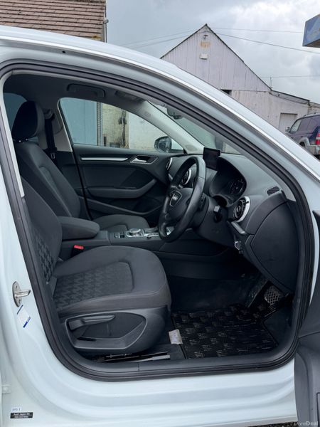 Audi A3 389287745