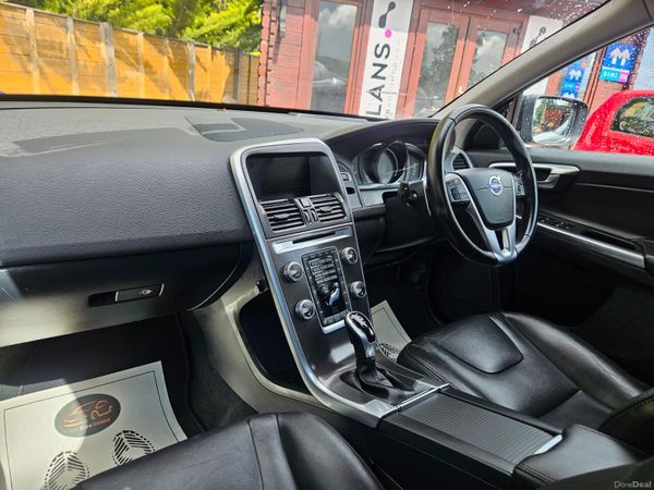 VOLVO XC60 DIESEL D4 AUTO SE LUX 389292851