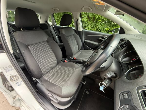 Volkswagen Polo 2014 389228011