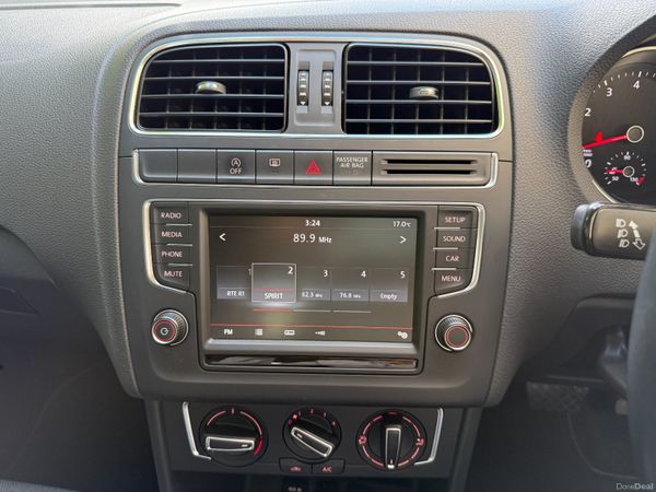 Volkswagen Polo 2014 389229689