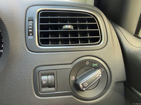 Volkswagen Polo 2014 389230093