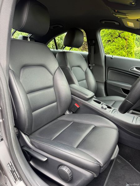 *57000kms* Mercedes-Benz CLA220d Urban Auto! 389234073