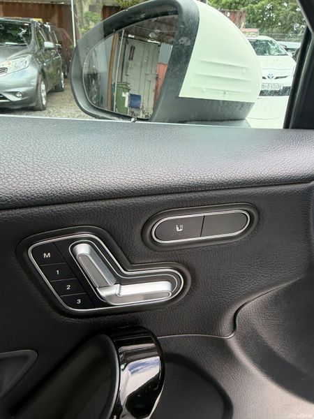 MERCEDES A200 AUTOMATIC 389239593