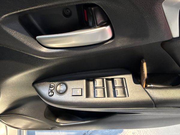 2015 Honda Fit 1.5 Hybrid Automatic,Leather spec 389342645