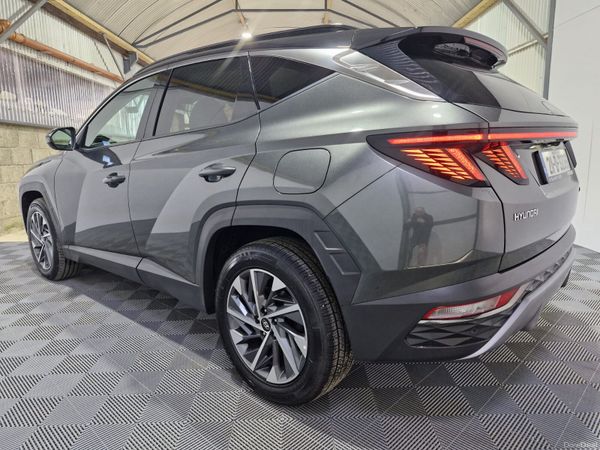 2021 Hyundai Tuscon Executive Plus Only 68,000KM 389356805