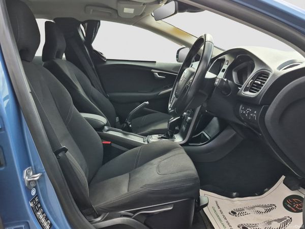 2015 VOLVO V40 T4 1.6 PETROL AUTO *FINANCE* 389387057