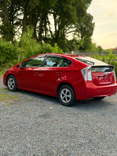 Toyota Prius | 2014 | 104,000 KM | Hybrid | AUTO 389398231