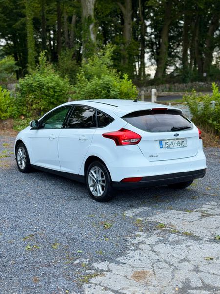 Ford Focus 2015 389398633