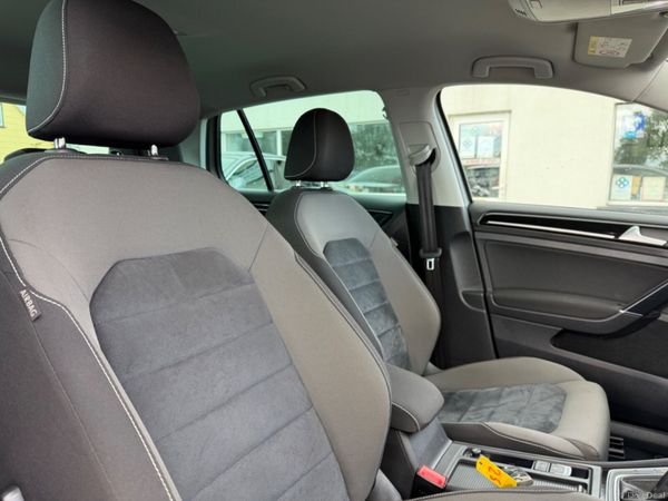 Volkswagen Golf LOW MILEAGE Automatic 389316981