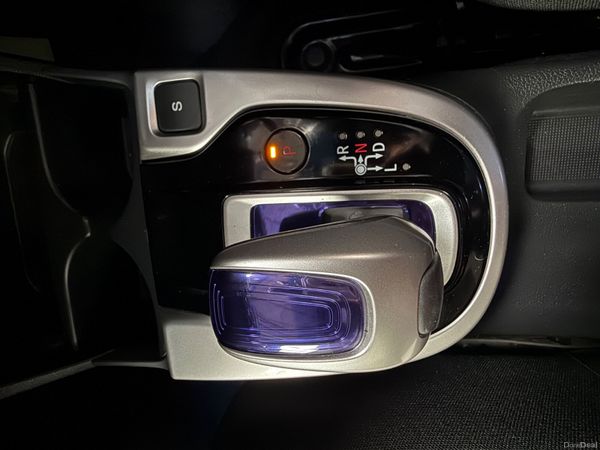 2016 Honda FIT 1.5 Hybrid automatic ,Sports Specs 389338647