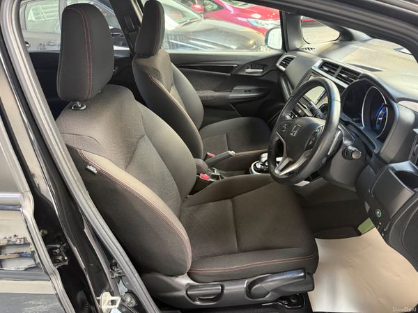 2016 Honda FIT 1.5 Hybrid automatic ,Sports Specs 389338657
