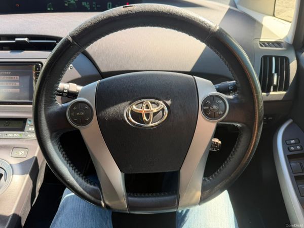 12 Toyota Prius Half Leather Seats 389441503
