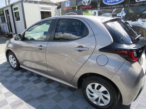 2021 TOYOTA YARIS 5DR PETROL HYBRID 389423187