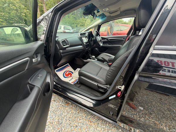 Honda fit 2017/12 low Milage 389423769