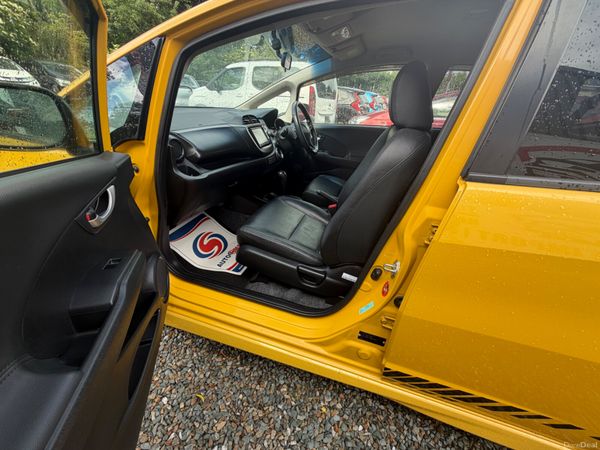 Honda fit sports 2013 389423941
