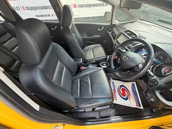 Honda fit sports 2013 389423933