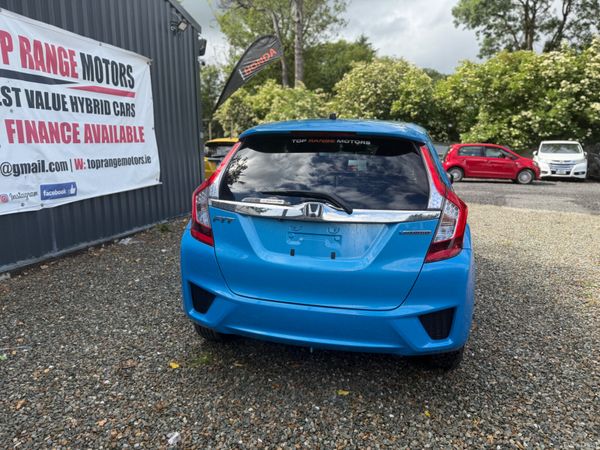 Honda fit 2015 low Milage 389426093