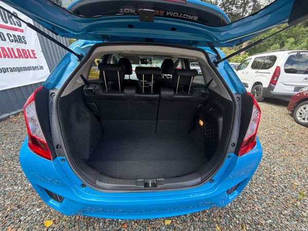 Honda fit 2015 low Milage 389426103