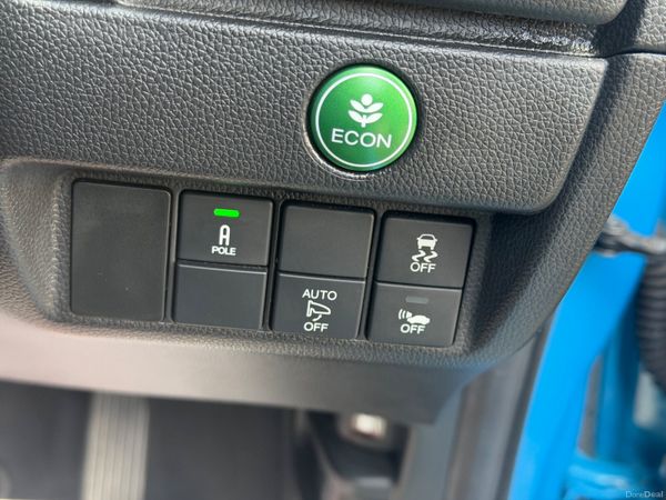 Honda fit 2015 low Milage 389426111