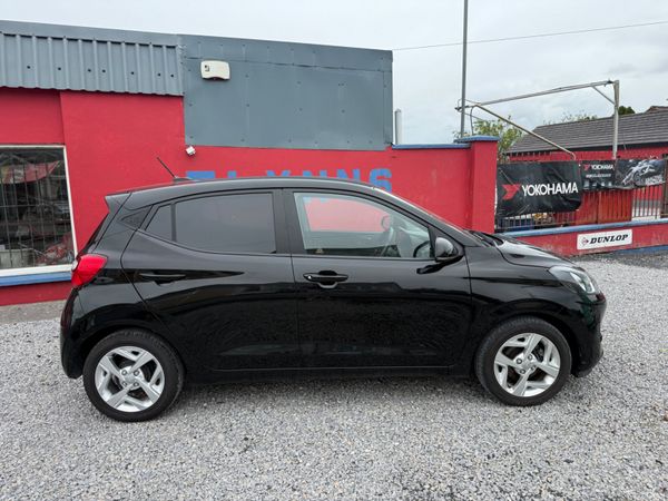 Hyundai i10 2021 389427945