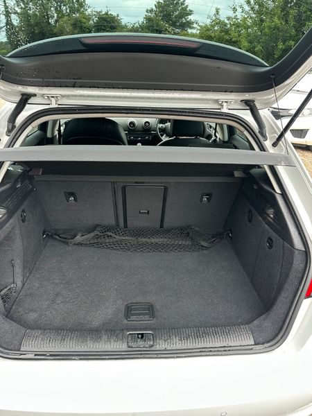 AUDI A3 1.4TFSI AUTOMATIC 389432567