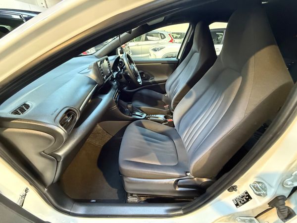 2020 Toyota Yaris 1.5 Hybrid Automatic,19K Miles 389434047