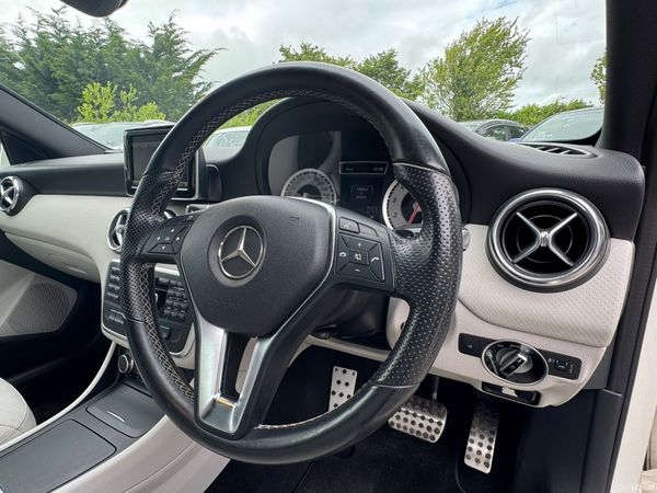 MERC A Class 1.6 Auto White Leather 50,000 KM 389557819