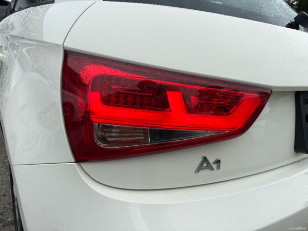 Audi A1 1.4 Auto 42000 KM ONLY 2012 389558837