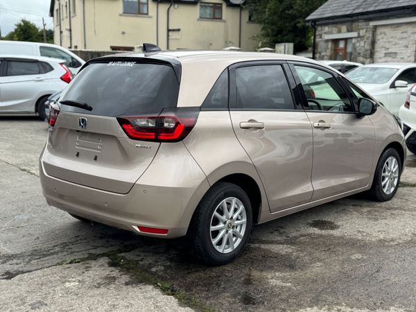 Honda Fit 1.5 Hybrid 24000 KM ONLY 2022 2 KEYS 389559603