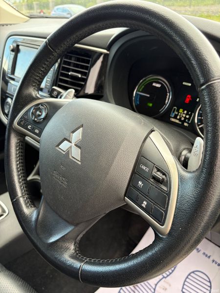 2014 Mitsubishi Outlander PHEV HIGH SPEC 389580543