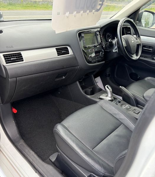 2014 Mitsubishi Outlander PHEV HIGH SPEC 389580537