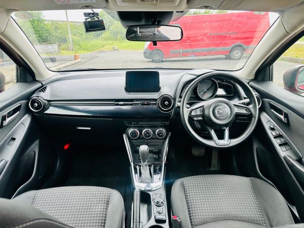 Mazda Damio 389587605