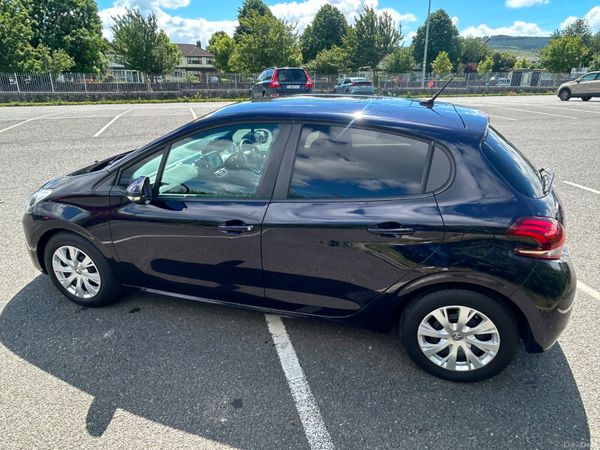 PEUGEOT 208 2017 1.2 PETROL AUTOMATIC 389588853