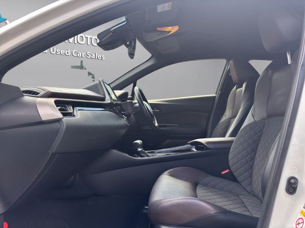 2019 TOYOTA CHR STYLISH HYBRID (S118) 389589447