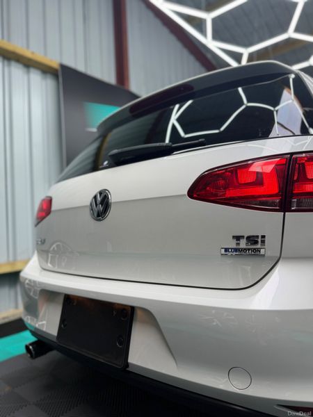 2015 (152) VW Golf -Lounge edition + Only 60,000km 389503583