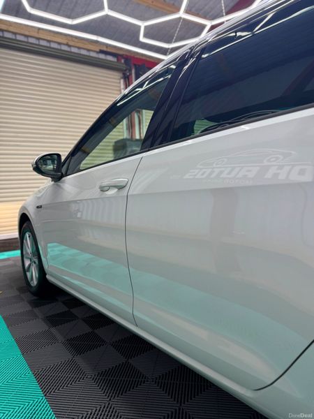2015 (152) VW Golf -Lounge edition + Only 60,000km 389503629
