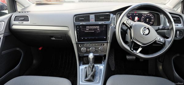 Volkswagen Golf 2019 389654173