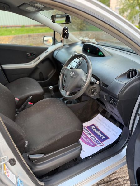🔴Toyota Yaris 2006 389666077