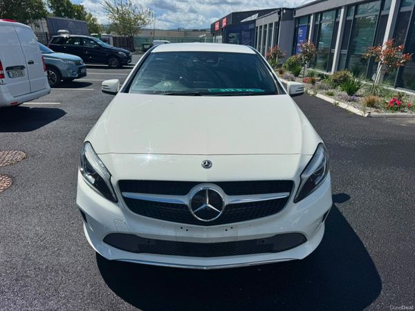 Mercedes Benz A180 389688771