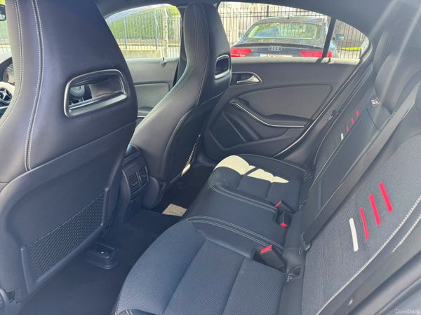 Mercedes Benz A180 389688775