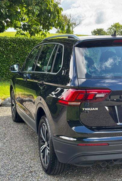 172 Volkswagen Tiguan Automatic Low KMs *Sale* 389689091
