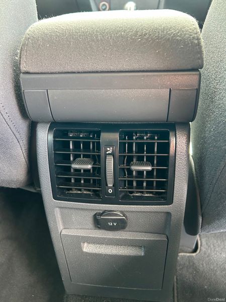 VOLKSWAGEN TOURAN 2015 1.4 PETROL AUTO 389603595