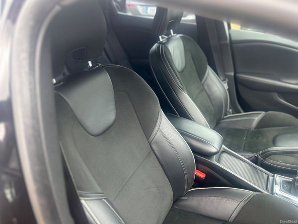 Volvo V40 R Design 2.0 D 389605319